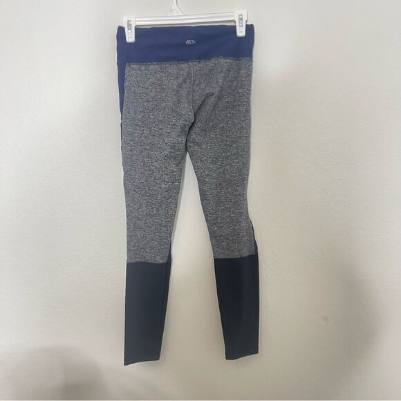 Strut This Black and Blue Leggings Size Medium - Picture 2 of 4